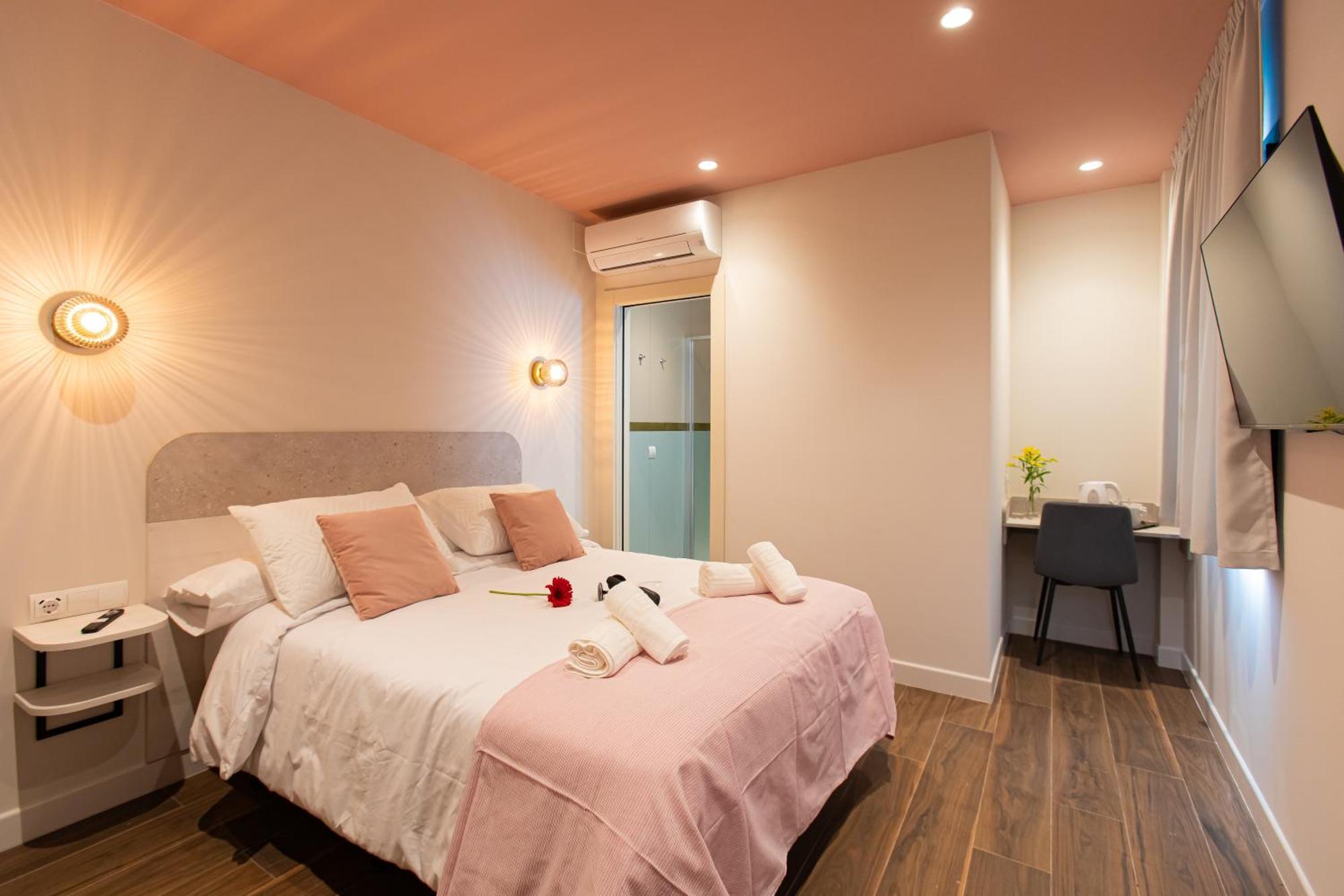 Boutique Rooms Playa Burriana Nerja Kültér fotó