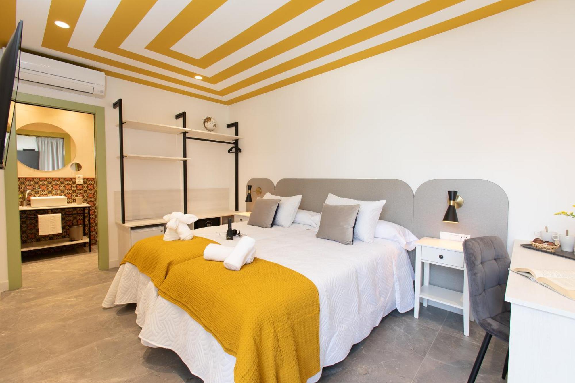 Boutique Rooms Playa Burriana Nerja Kültér fotó