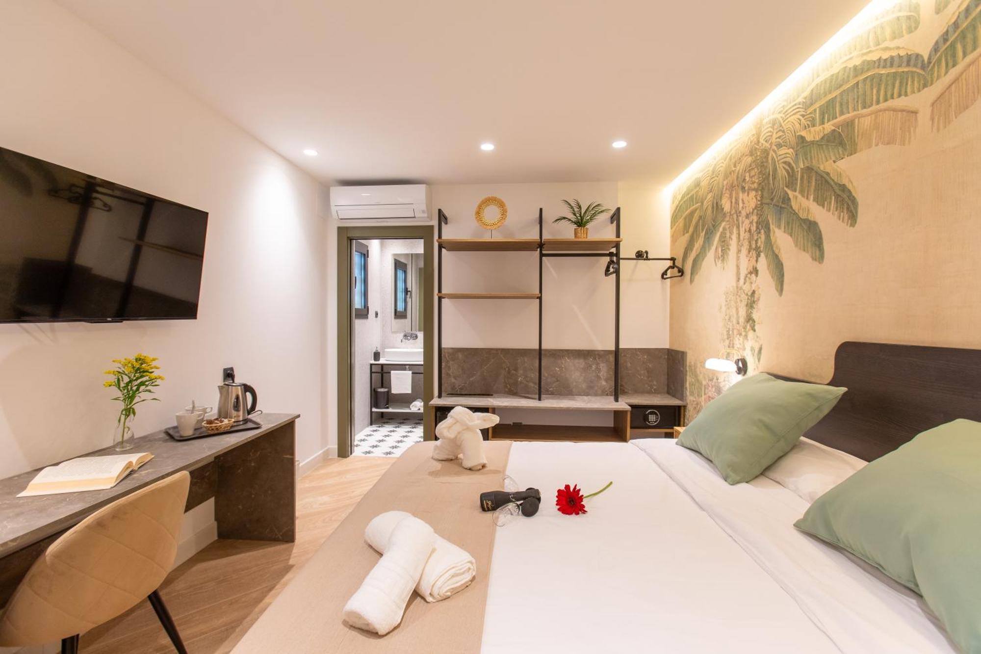 Boutique Rooms Playa Burriana Nerja Kültér fotó