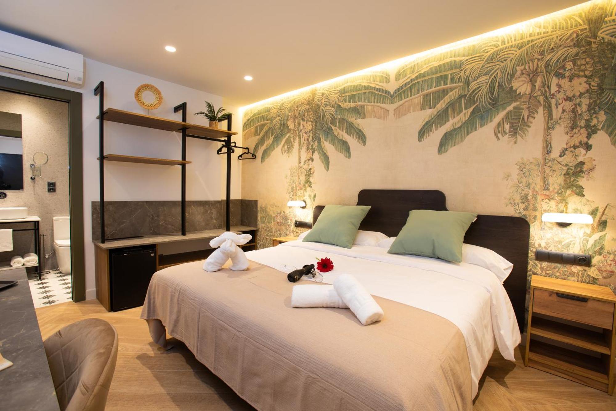 Boutique Rooms Playa Burriana Nerja Kültér fotó