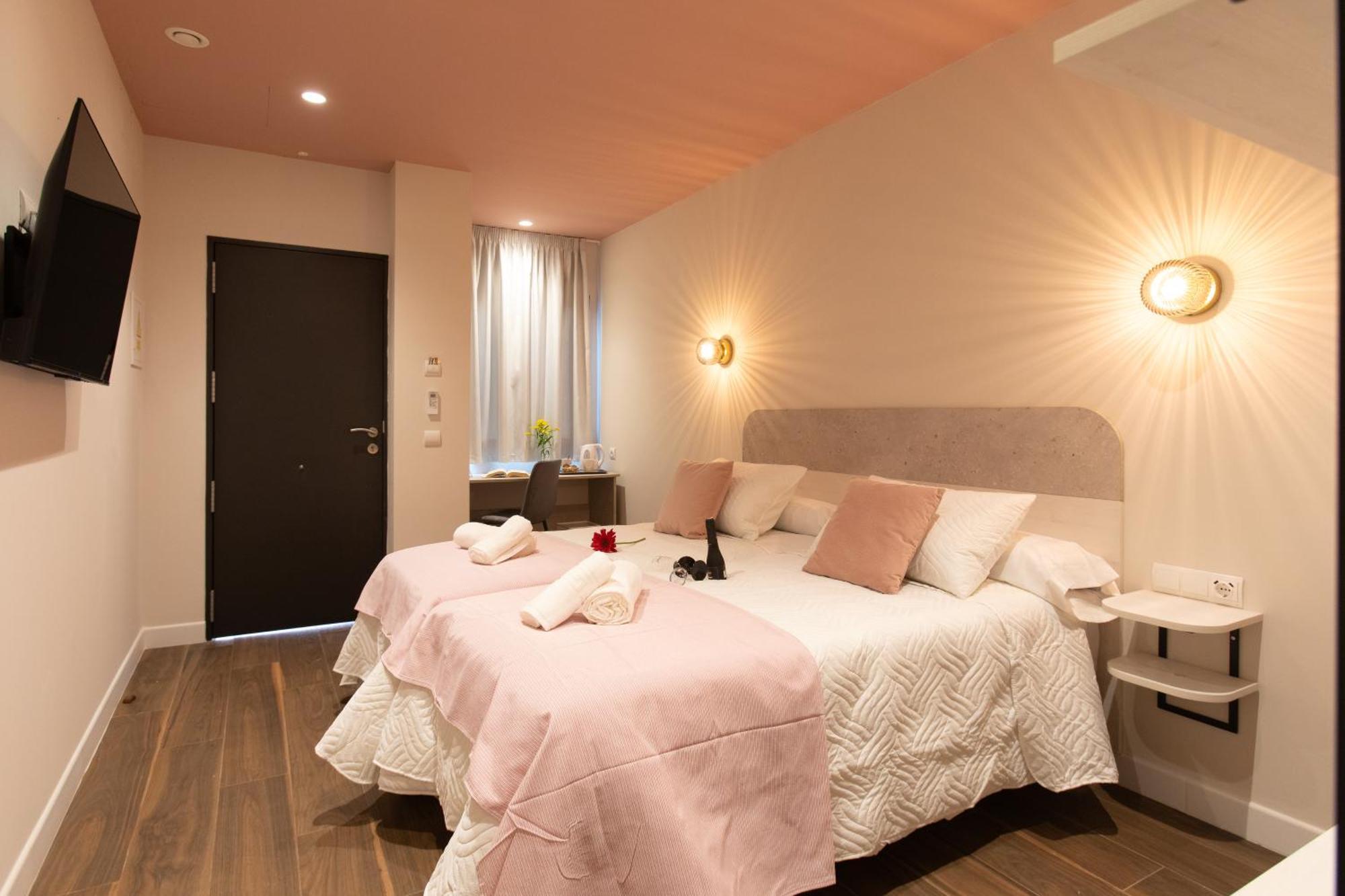 Boutique Rooms Playa Burriana Nerja Kültér fotó