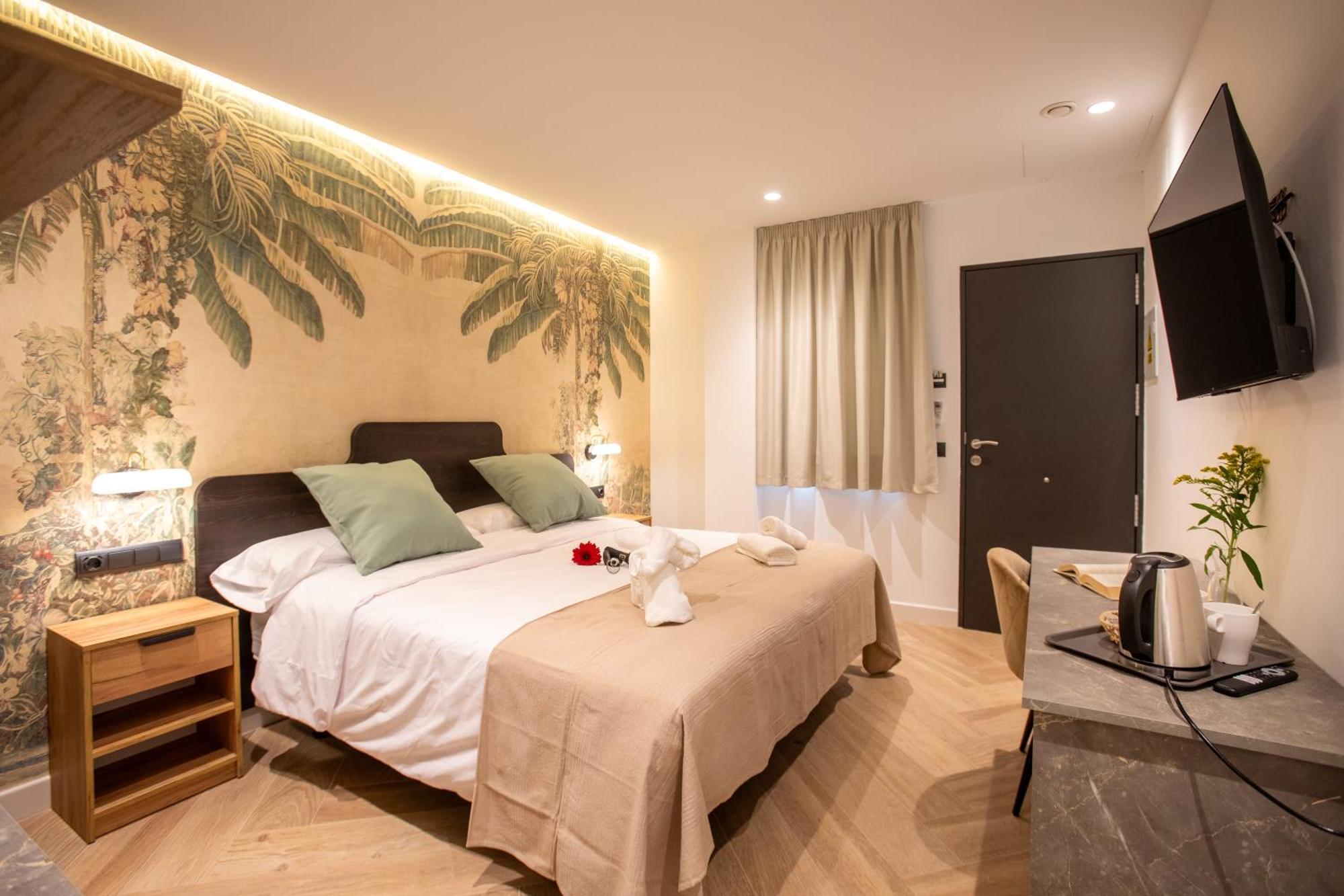Boutique Rooms Playa Burriana Nerja Kültér fotó