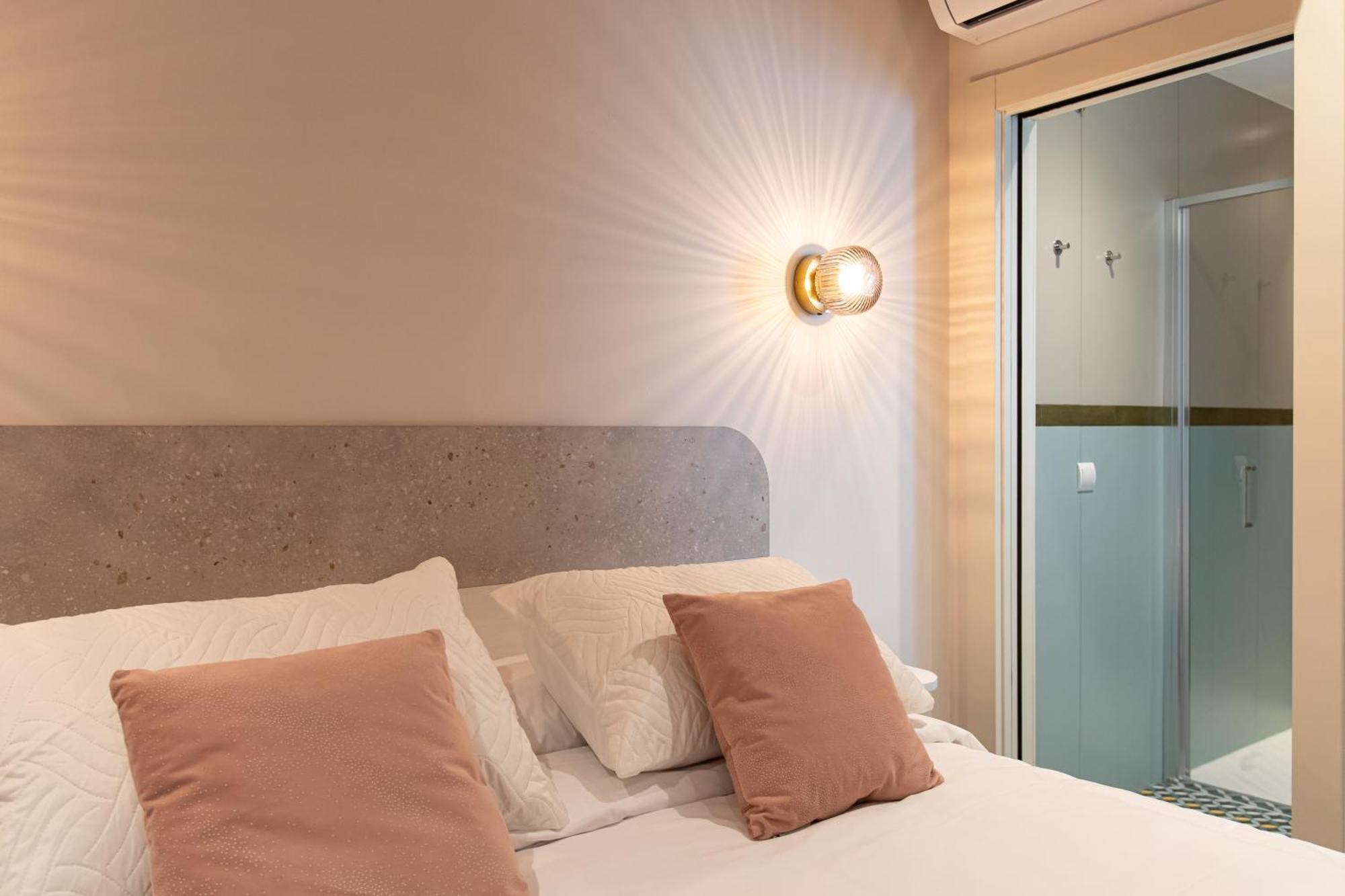 Boutique Rooms Playa Burriana Nerja Kültér fotó
